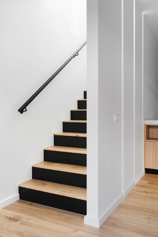 r-architecture-sfR6SkgJlco-unsplash